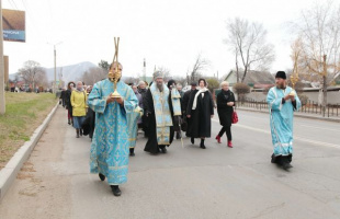 В Арсеньеве состоялся крестный ход, посвященный Казанской иконе Божией Матери