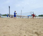 На территории спортивной школы «Юность» завершаются работы по устройству площадки для пляжного волейбола