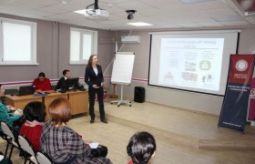 29 и 30 января в Арсеньеве в зале Центральной городской библиотеки проходят занятия проектной школы фонда «Энергия участия» (Владивосток)