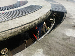 Очистку светомузыкального фонтана проводят рабочие МБУ «Специализированная служба Арсеньевского городского округа» 