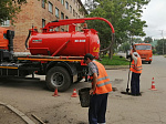 В Арсеньеве идут работы по промывке ливневой канализации