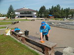 Волонтеры провели уборку Комсомольской площади в рамках проекта «Арсеньев – город добрых дел»