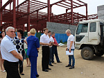 Члены рабочей группы, контролирующей строительство торгового комплекса на Комсомольской площади, провели выездное совещание