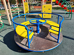 Девять детских площадок установлены во дворах Арсеньева по проекту «1000 дворов Приморья»