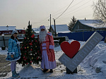 Профсоюзные Дед Мороз и Снегурочка поздравили детей из многодетных семей сотрудников ААК «Прогресс» 