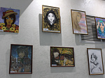 В ДК «Прогресс» открылась выставка рисунков художницы с ограниченными возможностями здоровья 