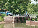 Ремонт пешеходного мостика через речку Дачную начнется в ближайшее время
