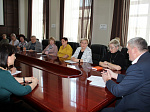 Глава Арсеньевского городского округа Владимир Пивень провел встречу с предпринимателями Арсеньева
