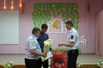 Полицейские города Арсеньев поздравили подшефный детский дом с Днем рождения