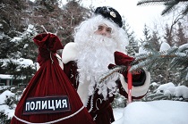 Пресс-служба УМВД России по Приморскому краю предлагает своим юным Инстаграм-подписчикам написать письмо Деду Морозу