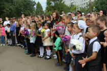 Мемориальную доску памяти основателя детской школы циркового искусства В.М. Агарева открыли в Арсеньеве 