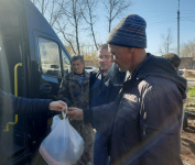Арсеньевцы продолжают участвовать в сборе гуманитарной помощи