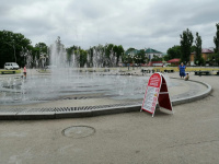 Жителей и гостей города просят соблюдать правила безопасности возле фонтана