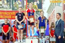 Тяжелоатлетка из Арсеньева Анжелика Ерахова - победительница Чемпионата Российского Студенческого спортивного союза