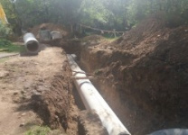 Сразу по нескольким адресам в Арсеньеве идет ремонт ливневой канализации