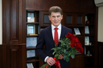 Поздравление Губернатора Приморского края Олега Кожемяко с Днем матери