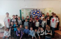 Ребята из организации «Молодая Гвардия Единой России» рассказали учащимся коррекционной школы о правилах безопасности на дорогах