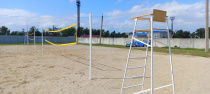 На территории спортивной школы «Юность» завершены работы по устройству площадки для пляжного волейбола