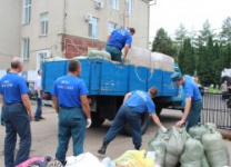 В воскресенье из Арсеньева в Кокшаровку вышла машина с грузом для жителей, пострадавших от наводнения