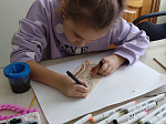 В детской школе искусств прошли занятия в рамках акции «Открытка солдату»