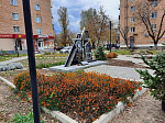 Идет благоустройство территории возле памятника Олегу Пешкову