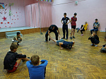 В Арсеньеве в детском доме прошла акция "Зарядка со стражем порядка"