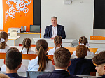 Глава Арсеньевского городского округа Владимир Пивень проводит традиционные встречи со школьниками города