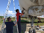 Специалисты ААК «Прогресс» за реставрацией экспоната — самолёта Ту-134