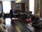 Глава Арсеньевского городского округа Александр Коваль встретился с членами городского Совета ветеранов