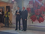 Арсеньевским выпускникам вручены медали "За особые успехи в учении"