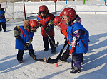 Сегодня на площадке стадиона «Восток» прошли городские соревнования по мини-хоккею с мячом среди воспитанников детских садов