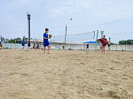 На территории спортивной школы «Юность» завершаются работы по устройству площадки для пляжного волейбола