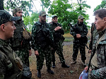 Олег Кожемяко побывал на позициях приморских мотострелков