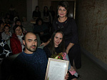 В Арсеньевском городском округе прошел праздничный вечер, посвященный Дню матери России «Светлое имя – мама»