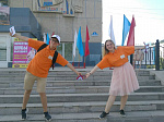 22 августа представители арсеньевской молодежи провели акцию на улицах города, посвященную Дню Государственного флага Российской Федерации