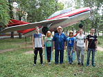 По традиции в канун Дня Воздушного флота России молодые арсеньевцы провели реставрацию истребителя МиГ-15, установленного возле колледжа ДВФУ