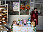 Выставки-продажи, презентации продукции местных производителей проходят в Арсеньеве рядом с избирательными участками