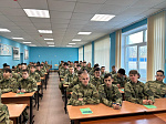 Арсеньевские десятиклассники принимают участие в пятидневных учебных военных сборах 