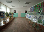 Учащиеся художественного отделения Детской школы искусств подготовили выставку рисунков «Космос рядом»