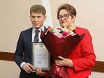 Олег Кожемяко поздравил приморских коммунальщиков с профессиональным праздником